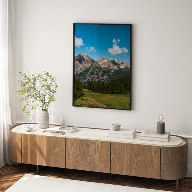 Tatry – skaliste szczyty i zielona górska polana Plakat
